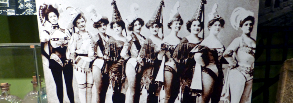 1890s chorus girls at Academy of Music in Roanoke