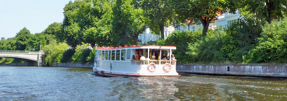 tour boat, Hamburg, Germany