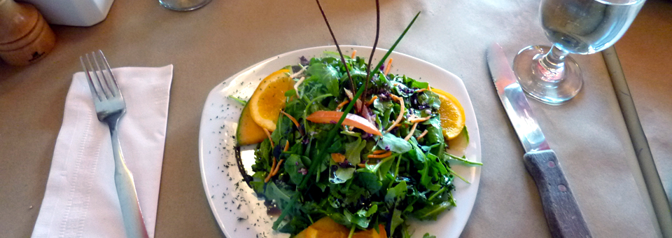 salad at Le Café du Bistrot