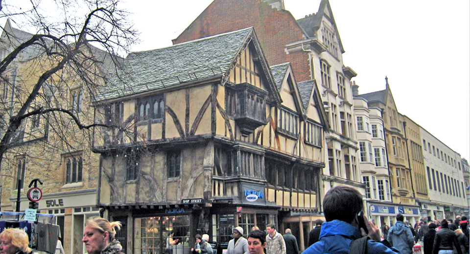 Cornmarket and Ship Streets, Oxford, England