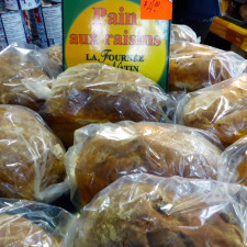 raisin bread, Quebec City public market