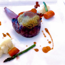 beef fillet with Bordelaise sauce, RipplecoveLakefront Hotel, Ayer's Cliff, Eastern Townships, Quebec, Canada