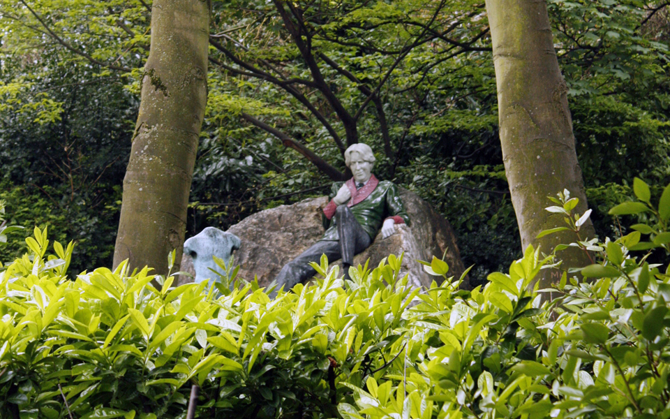 Oscar Wilde statue, Merrion Park, Dublin