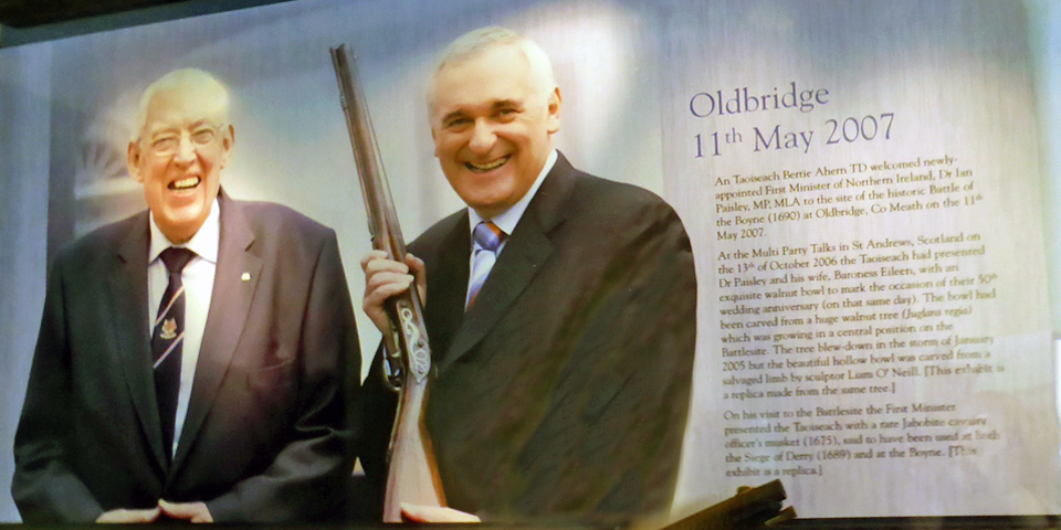 Taoiseach (Prime Minister of Ireland) Bertie Ahern and Ian Paisley, Oldbridge Estate, County Meath, Ireland