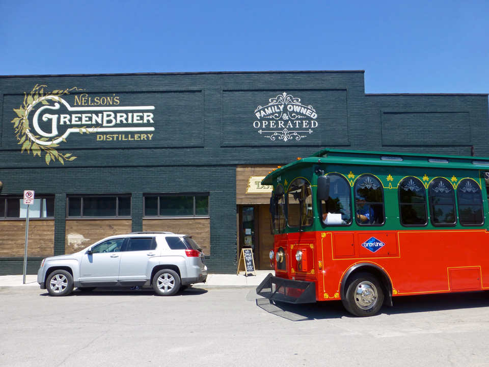 Gray Line trolley at Nelson's Green Brier Distillery