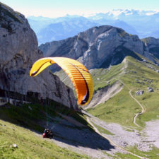 paragliders, Mt. Pilatus