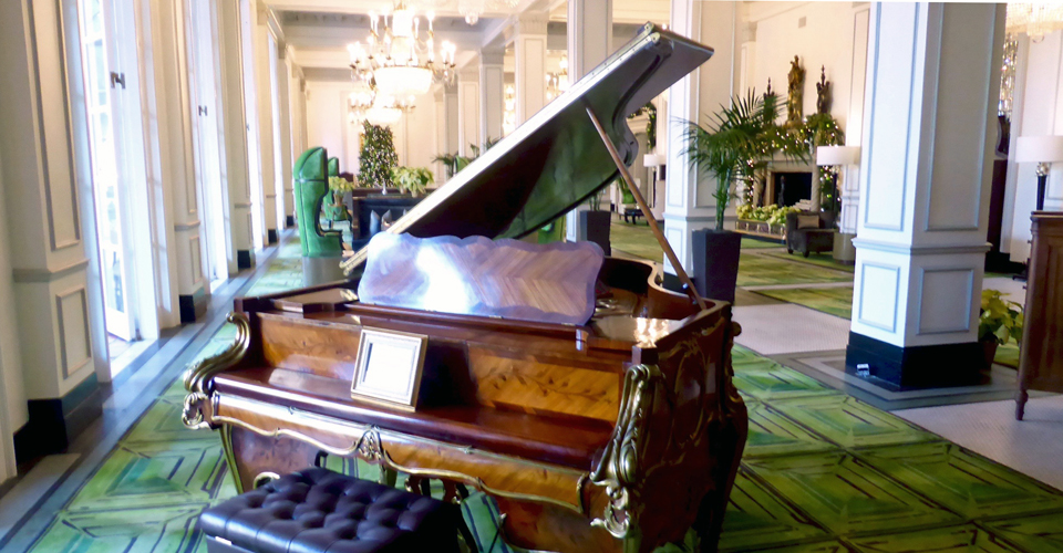 Steinway piano in the St. Anthony Hotel