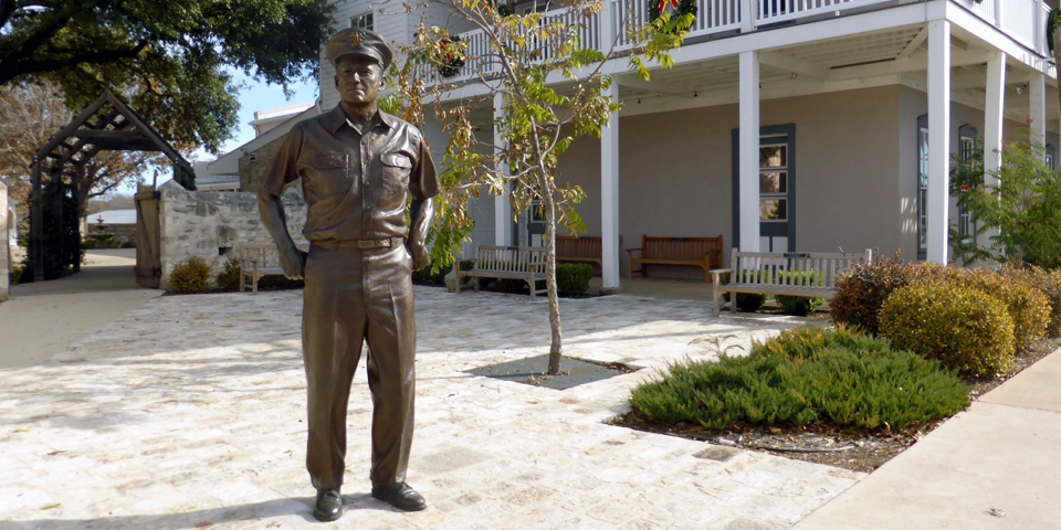 Admiral Nimitz statue, Fredericksburg, Texas
