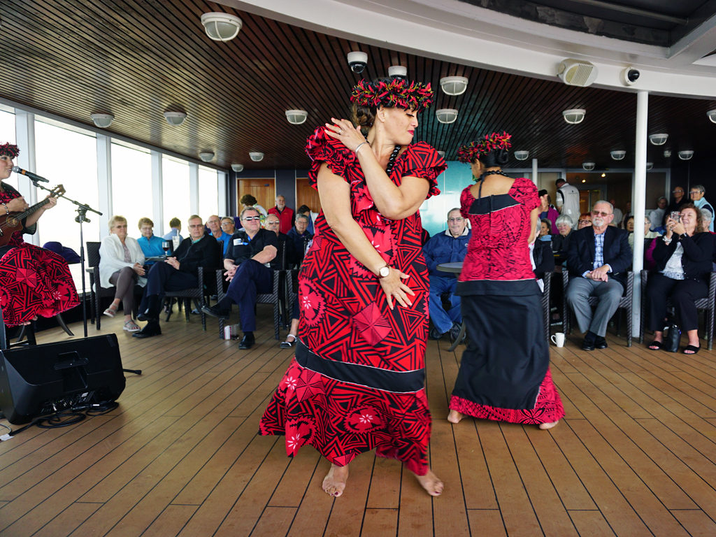 hula dancers, Eurodam