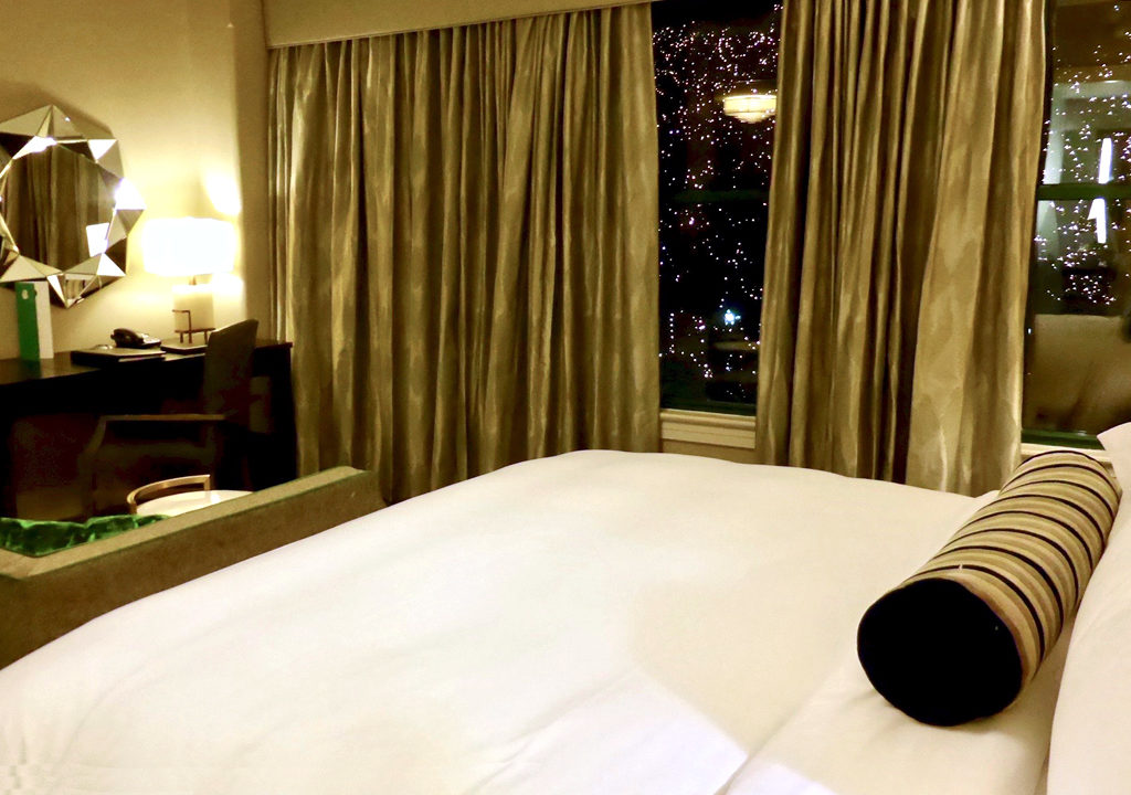 guest room, St. Anthony Hotel, San Antonio, Texas