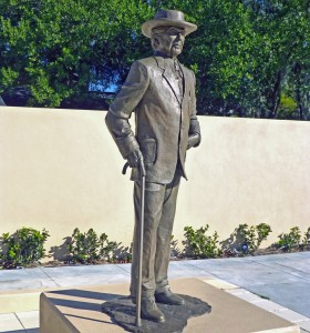 Frank Lloyd Wright statue, Florida Southern College