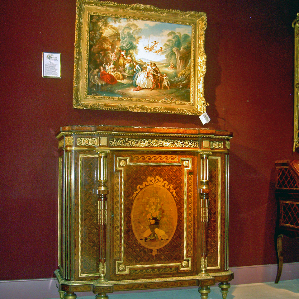 New Orleans, Louisiana antiques Notable Travels