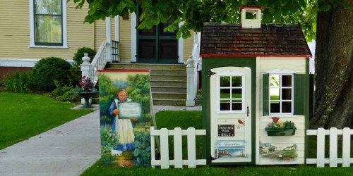 “Maudified” House in front of the Pelton-Fuller House, Yarmouth, Nova Scotia
