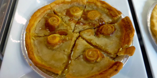 sugar pie, Boulangerie Bouchard, L'Isle aux Coudres, Charlevoix, Quebec, Canada