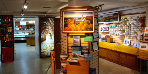 boutique, Abbaye De St-Benoît-Du-Lac, Eastern Townships, Québec, Canada