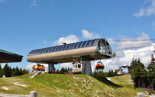Sunburst Six chairlift at summit, Okemo Mountain Resort